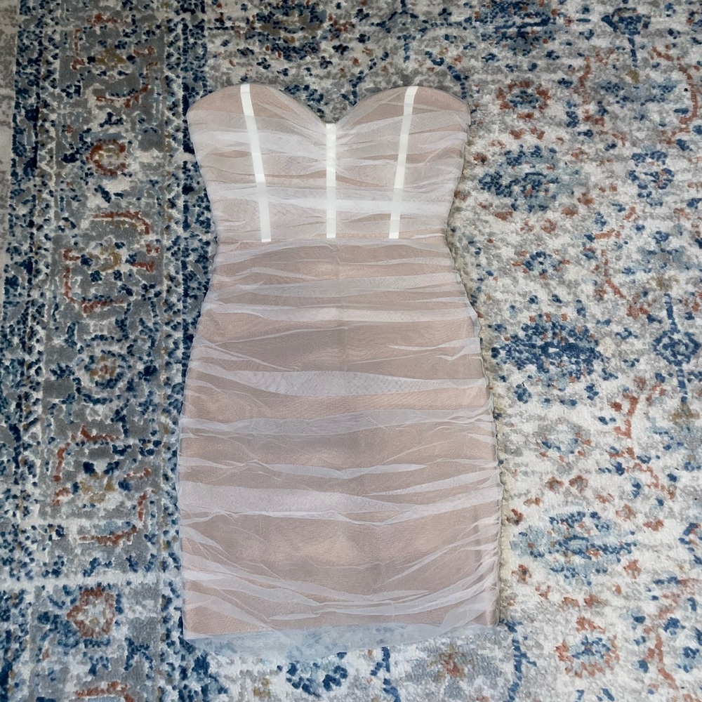 New! Fashion nova The right places ruched mini white dress. Sz XS
